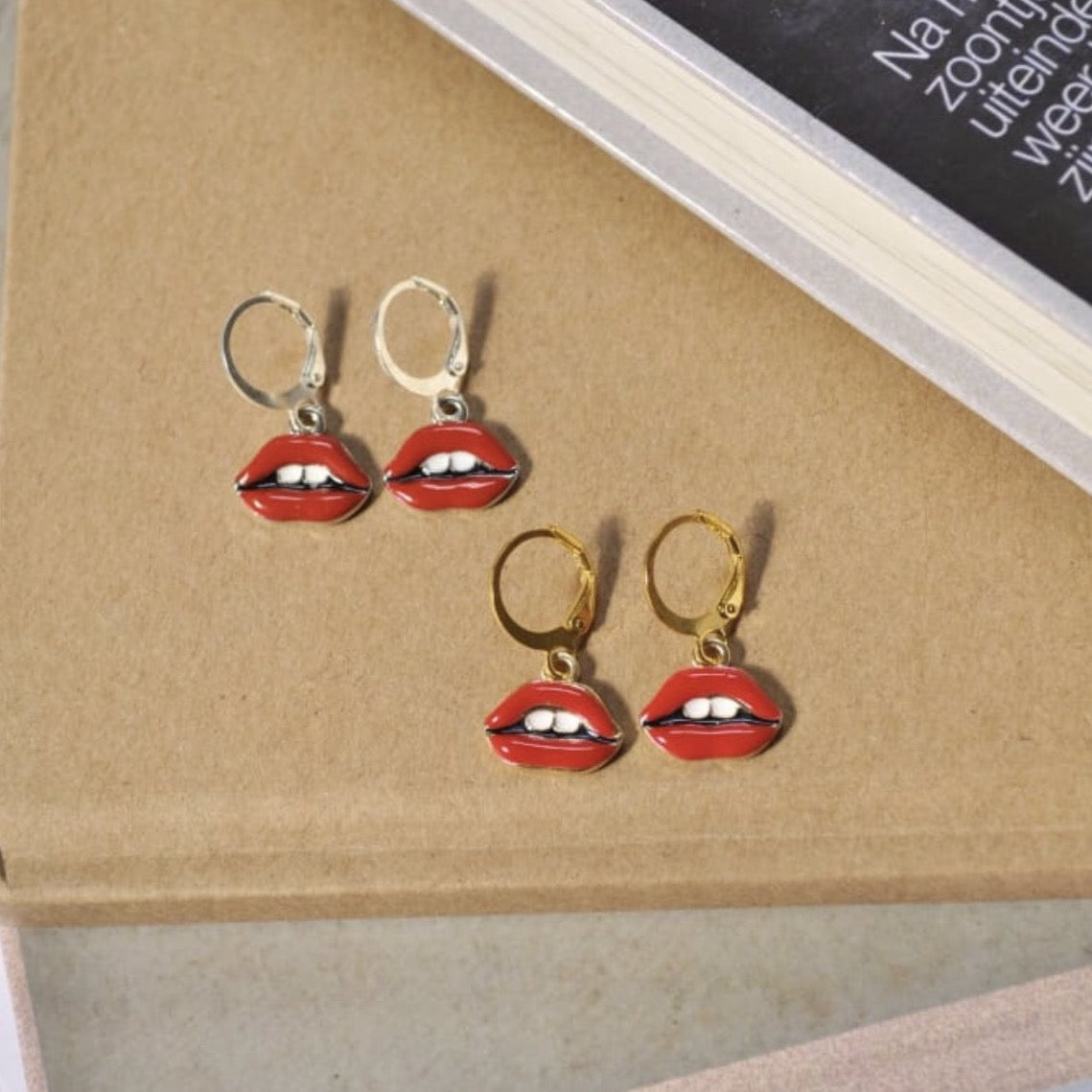 Lip Oorbellen - Zilver