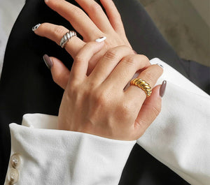 Croissant Ring - Zilver
